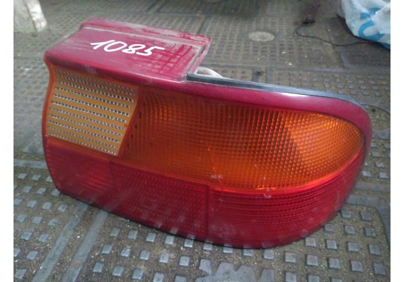 Фонарь задний правый Ford Mondeo 1
