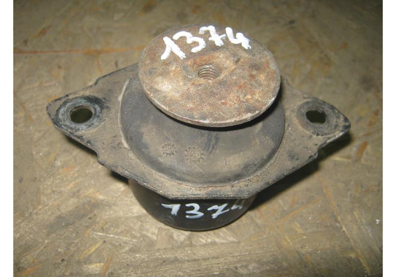 Опора двигателя Volkswagen Vento 