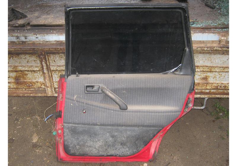 Дверь задняя правая Volkswagen Passat B3