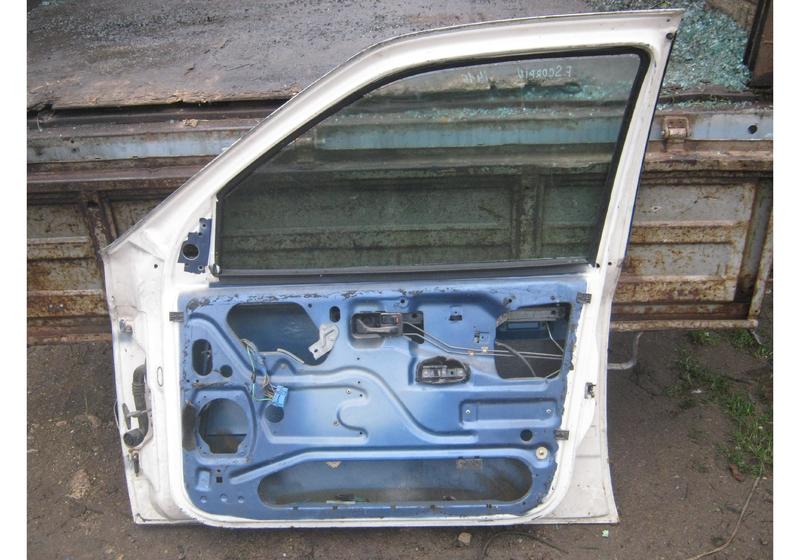Дверь передняя правая Ford Scorpio 1