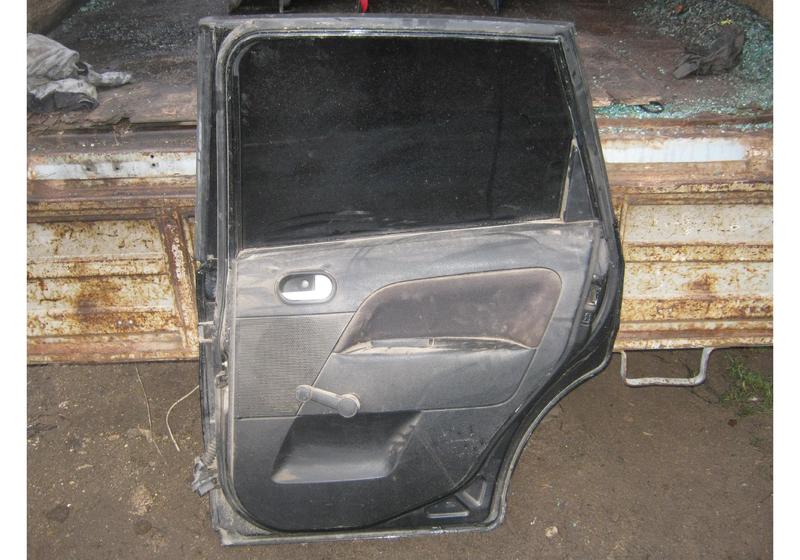 Дверь задняя правая Ford Fiesta 5