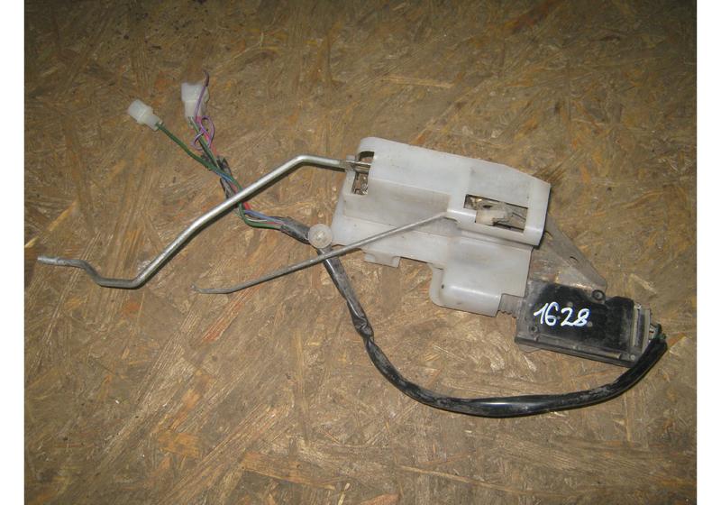 Замок двери передней левой Mazda 323 C