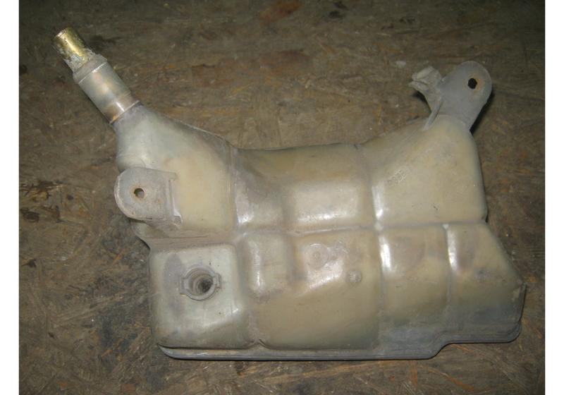 Расширительный бачок Ford Mondeo 1