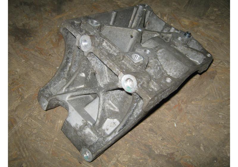 Кронштейн кондиционера Ford Focus 3