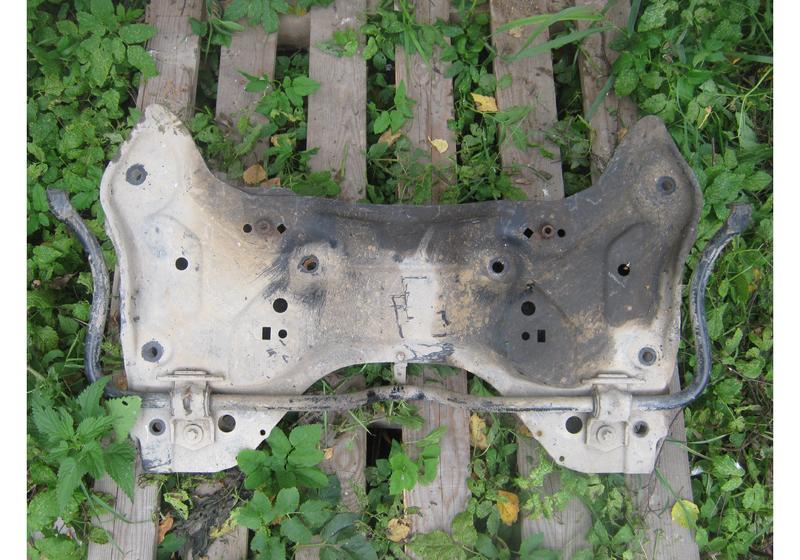 Подрамник передний Peugeot 206 