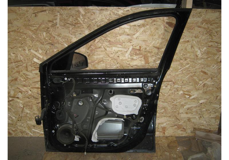 Дверь передняя правая Renault Scenic 3