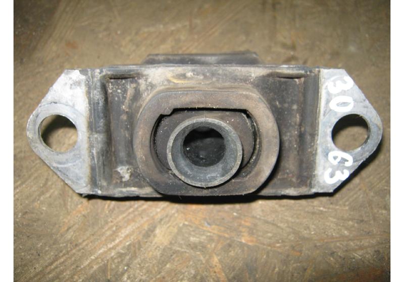 Опора КПП Nissan Almera G15