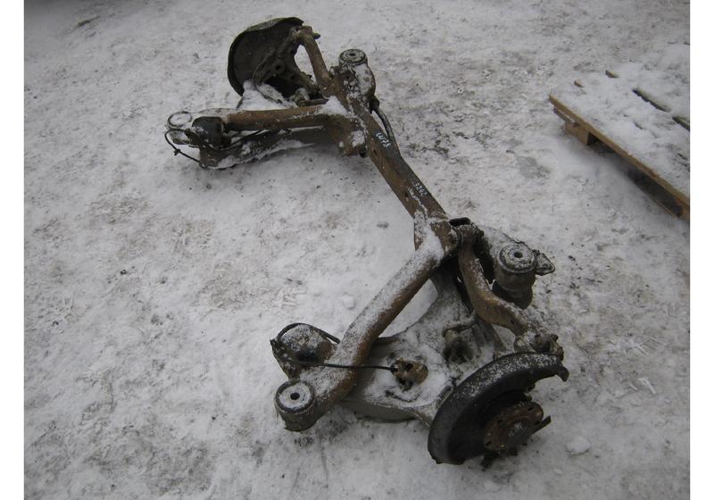 Подрамник задний Audi A4 B7