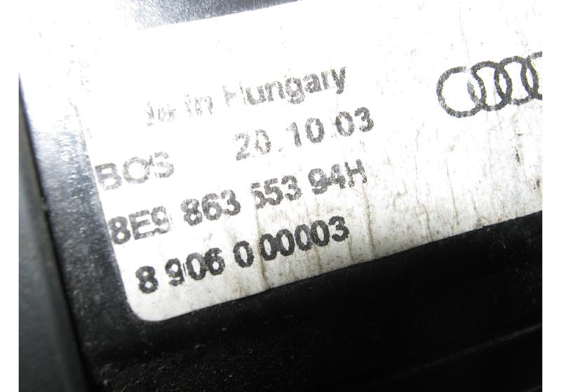 Шторка багажника Audi A4 B7