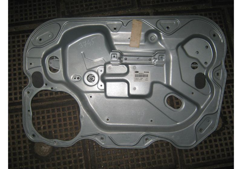 Стеклоподъемник электрический передний правый Ford Focus 2