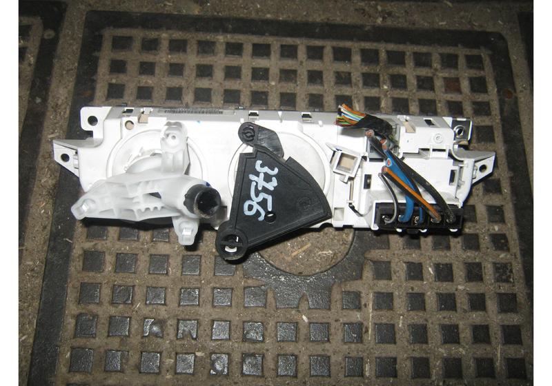 Блок управления печкой Ford Focus 2