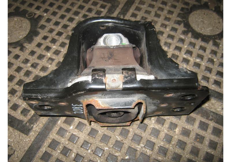 Опора двигателя Nissan Qashqai J10
