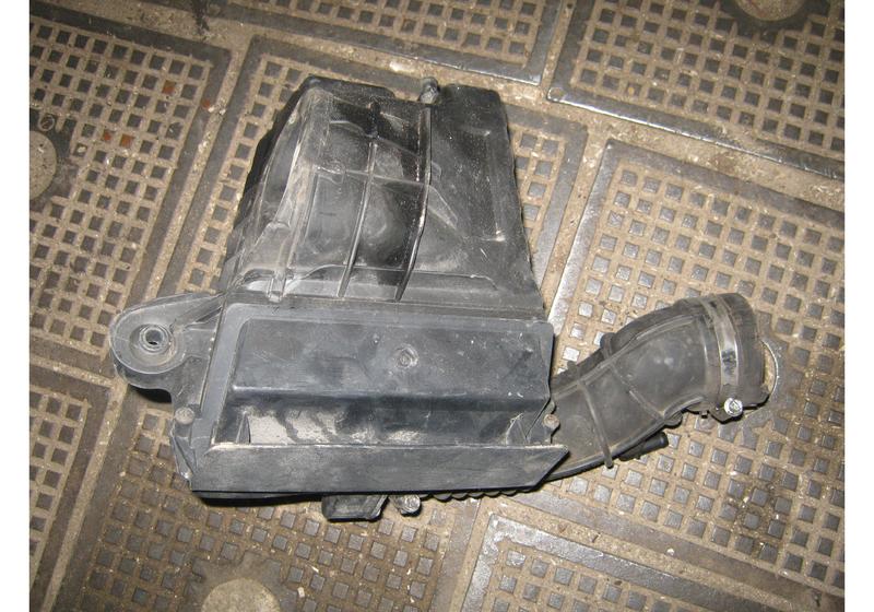 Корпус воздушного фильтра Renault Scenic 3