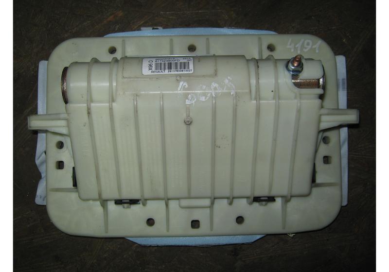 Подушка безопасности в торпеду Renault Scenic 3