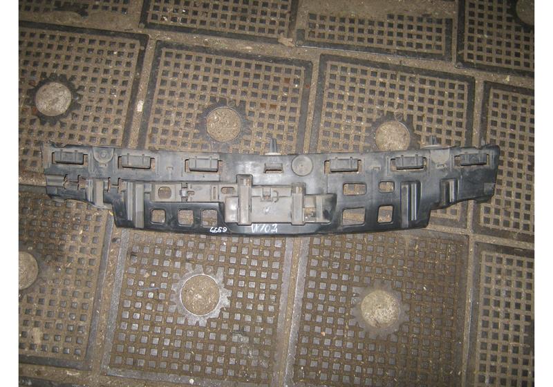 Кронштейн заднего бампера центральный