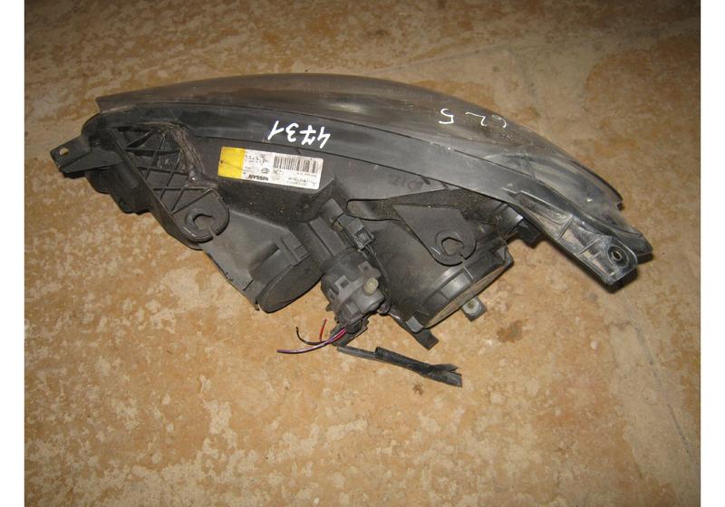 Фара правая Nissan Qashqai J10
