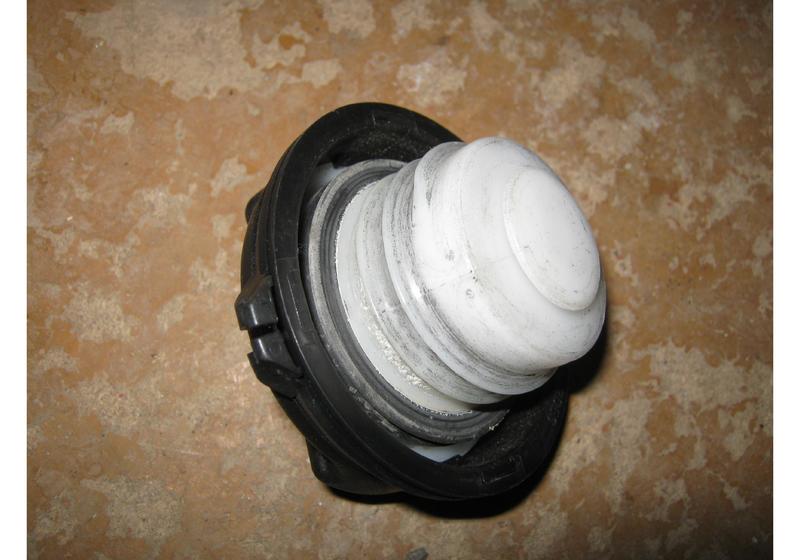 Пробка бака Opel Astra J