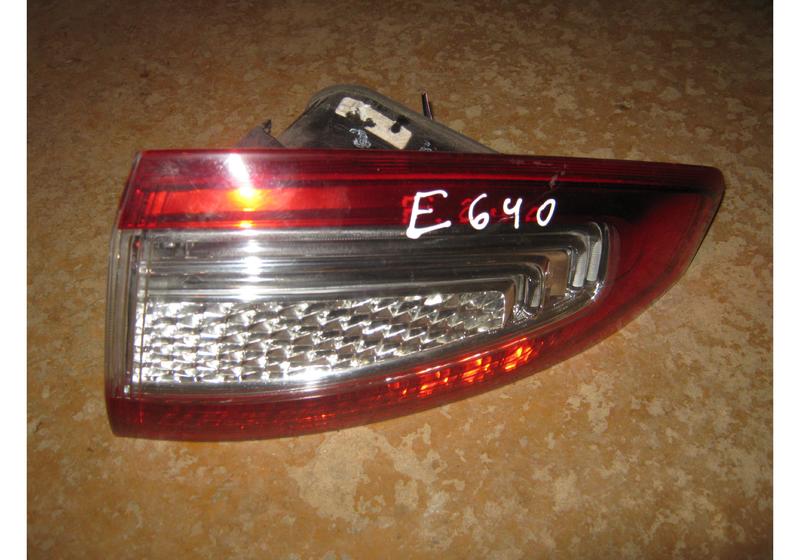 Фонарь задний правый наружный Ford Mondeo 4