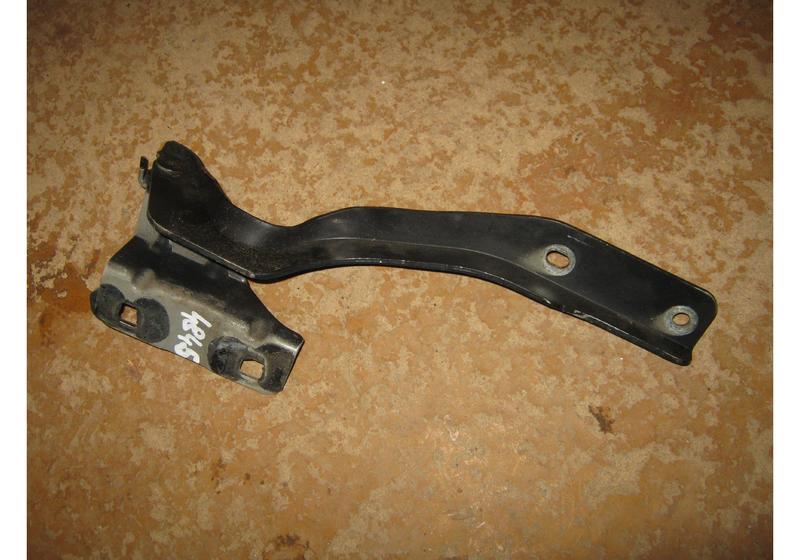 Петля капота левая Nissan Qashqai J10