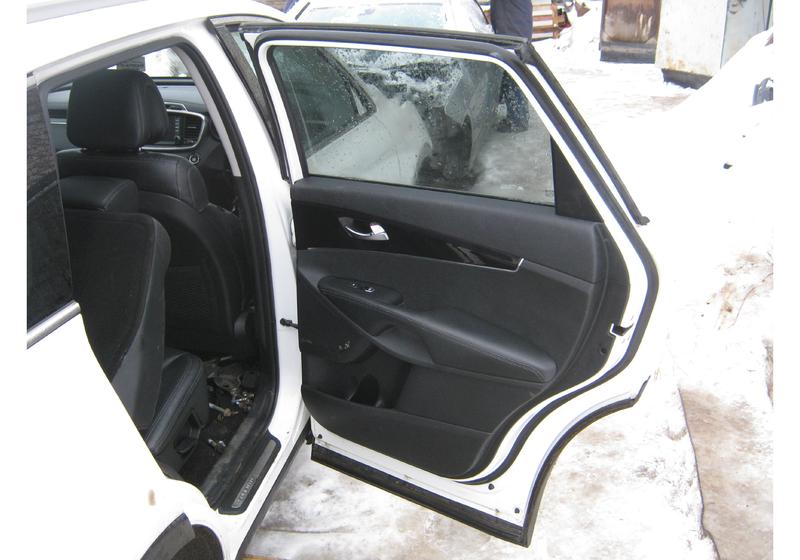 Дверь задняя правая Kia Sorento Prime 3 UM