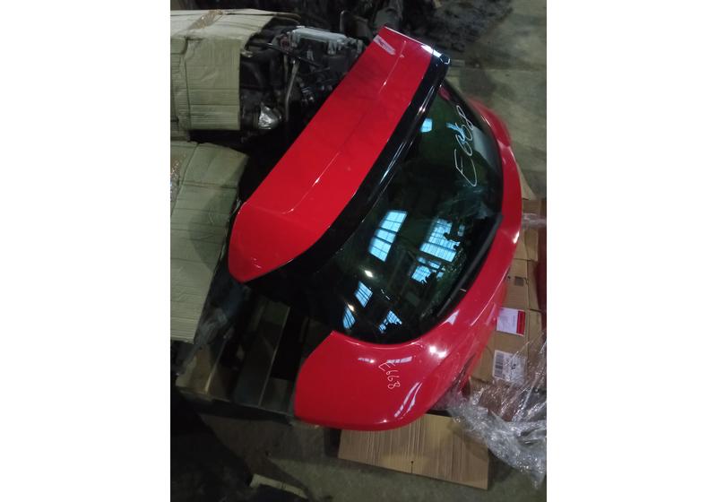 Дверь багажника Opel Astra J