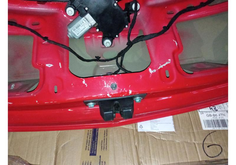 Дверь багажника Opel Astra J