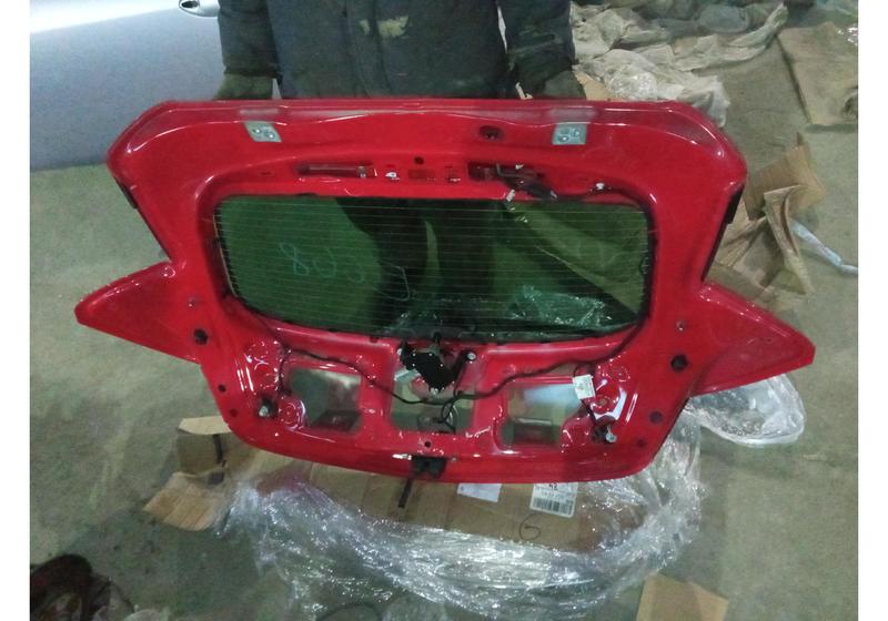Дверь багажника Opel Astra J
