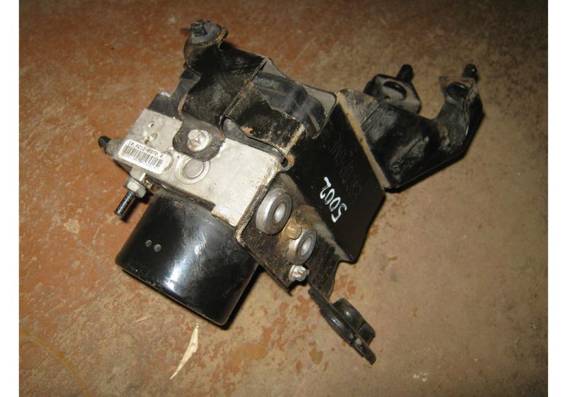 Блок ABS Opel Astra J