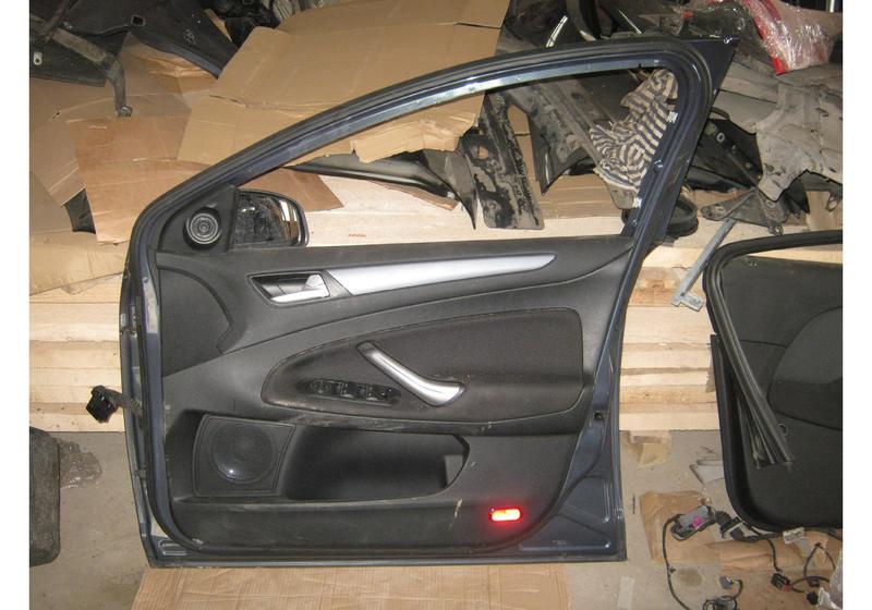 Дверь передняя правая Ford Mondeo 4