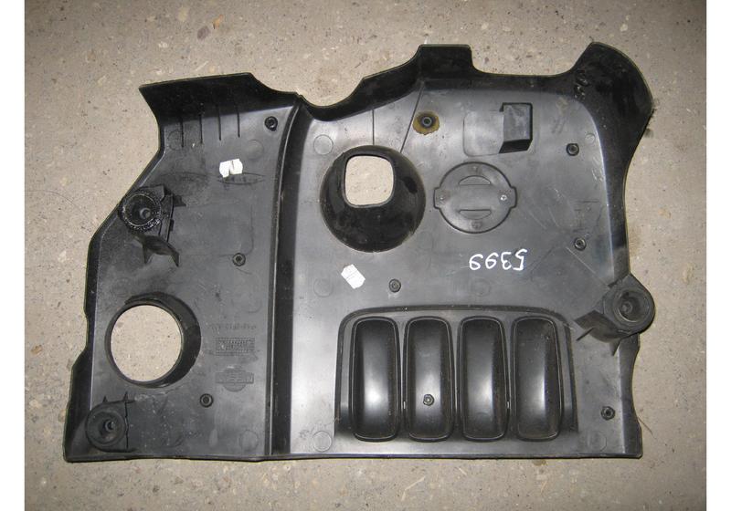 Декоративная накладка на двигатель Nissan Qashqai J10