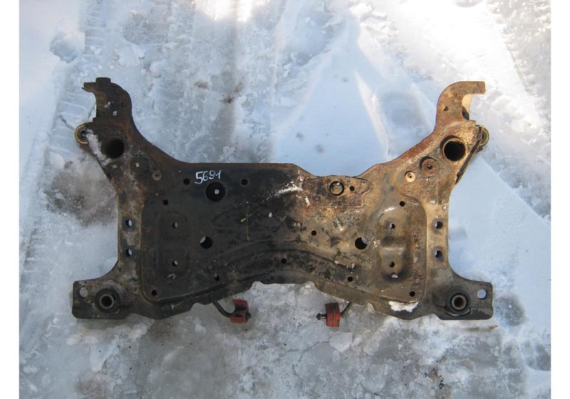 Подрамник передний Ford Kuga 1