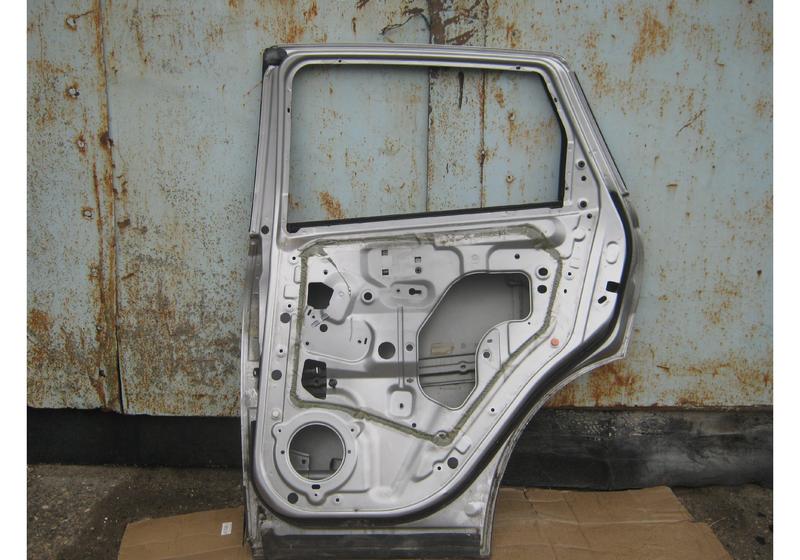 Дверь задняя правая Nissan Qashqai J10