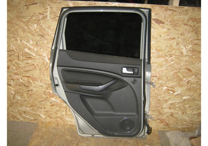 Дверь задняя левая Ford Kuga 1