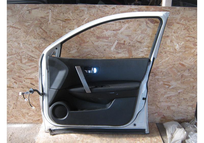 Дверь передняя правая Nissan Qashqai J10