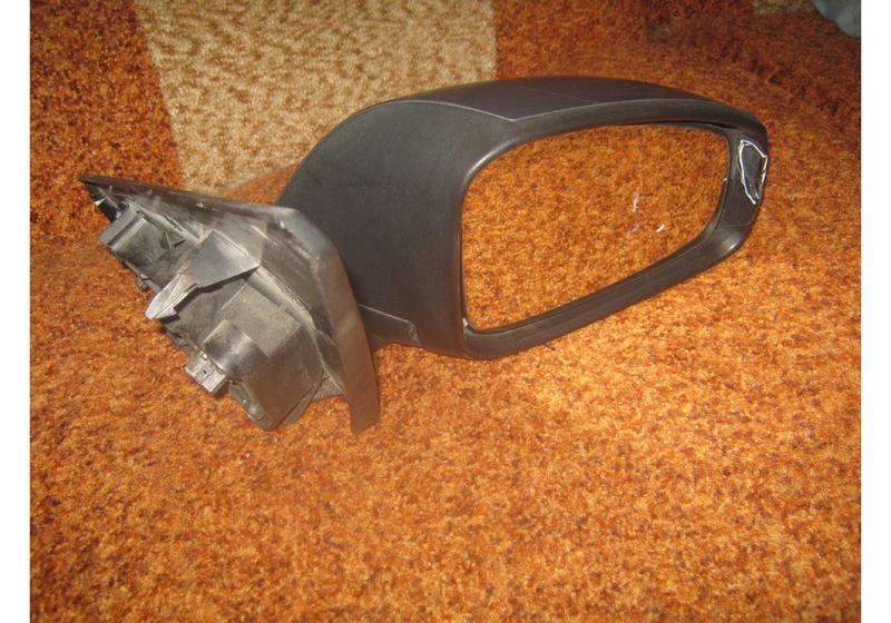 Зеркало правое Renault Megane 3