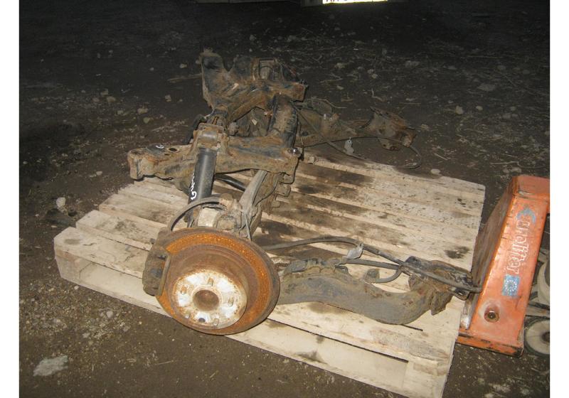 Подрамник задний Nissan Qashqai J10