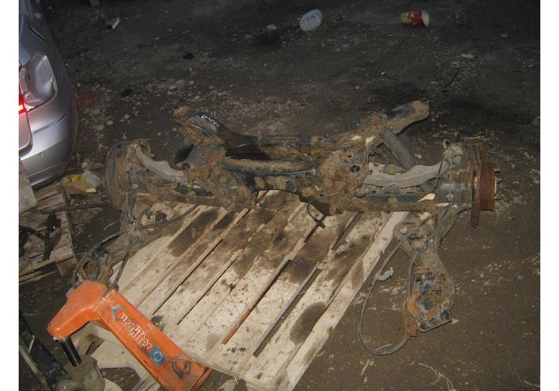 Подрамник задний Nissan Qashqai J10