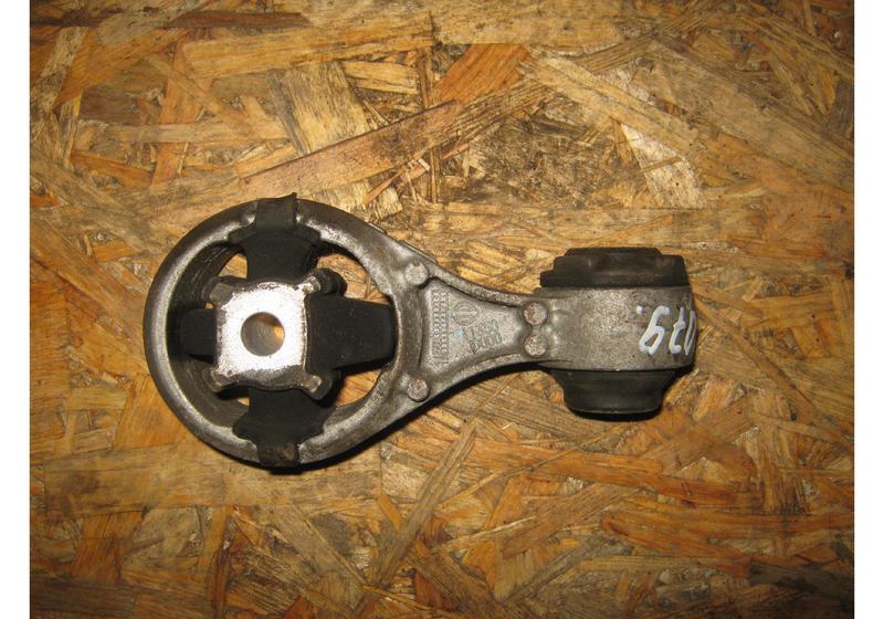 Опора двигателя Nissan Qashqai J10