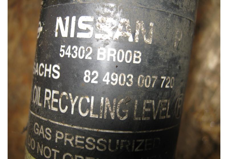 Стойка передняя правая в сборе Nissan Qashqai J10