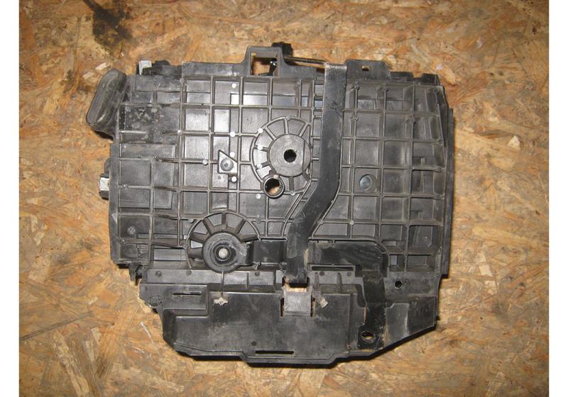 Крепление АКБ Renault Scenic 3
