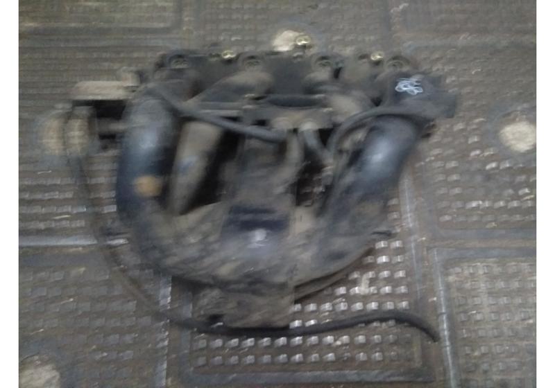 Впускной коллектор Ford Mondeo 1
