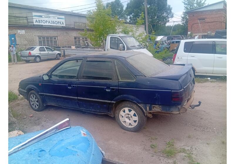 Запчасти Volkswagen Passat 1.8 MT (90 л.с.)