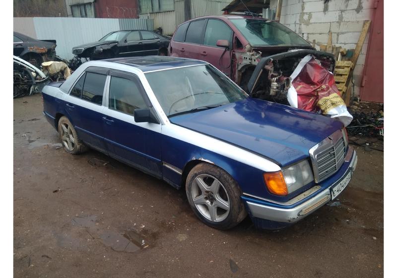 Mercedes-Benz E, 1988