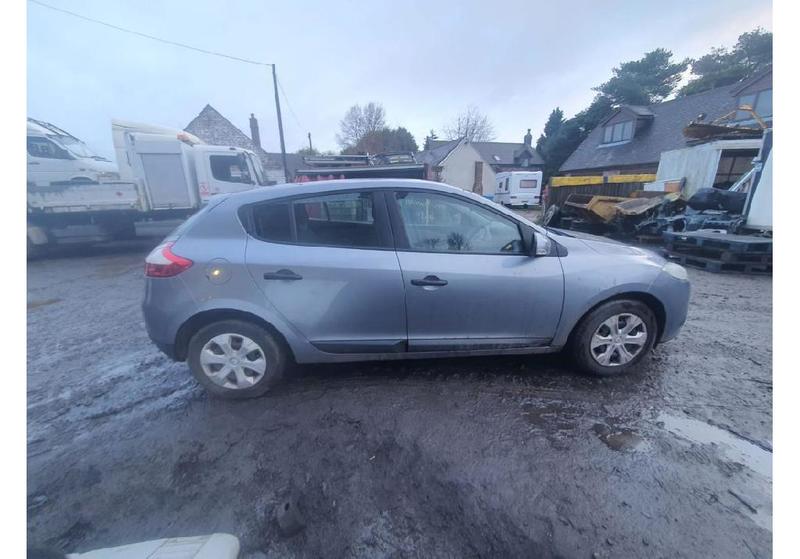 Запчасти Renault Megane 1.6 MT (106 л.с.)