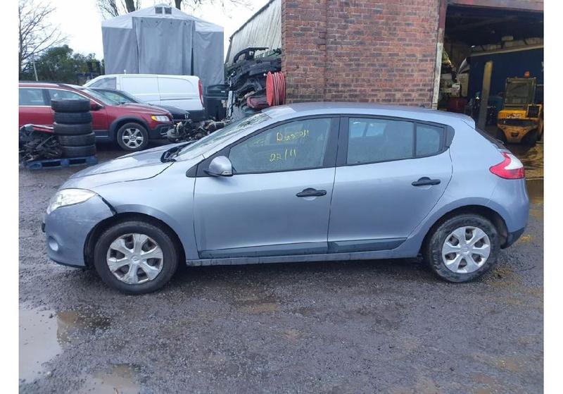 Запчасти Renault Megane 1.6 MT (106 л.с.)