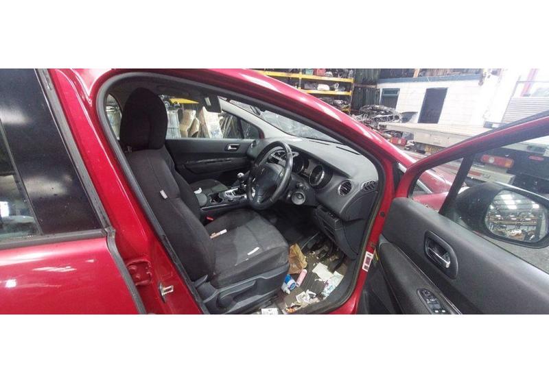 Запчасти Peugeot 3008 1.6 HDi MT (110 л.с.)