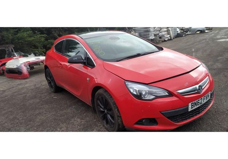 Opel Astra, 2012