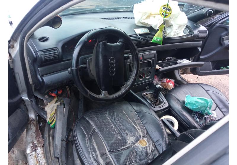 Запчасти Audi A4 1.8 MT (125 л.с.)